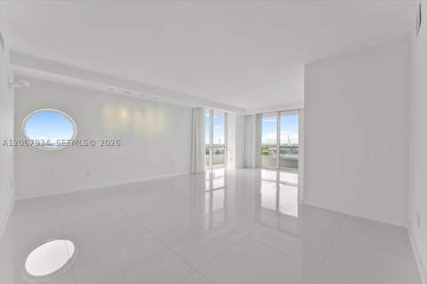 520 West Ave 2101, Miami Beach FL - photo 7 of 37