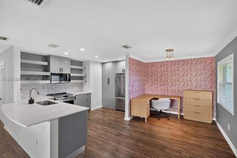 6815 Edgewater Dr 301, Coral Gables FL - photo 12 of 38