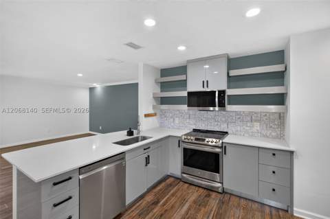 6815 Edgewater Dr 301, Coral Gables FL - photo 16 of 38