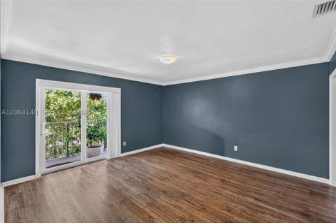 6815 Edgewater Dr 301, Coral Gables FL - photo 21 of 38