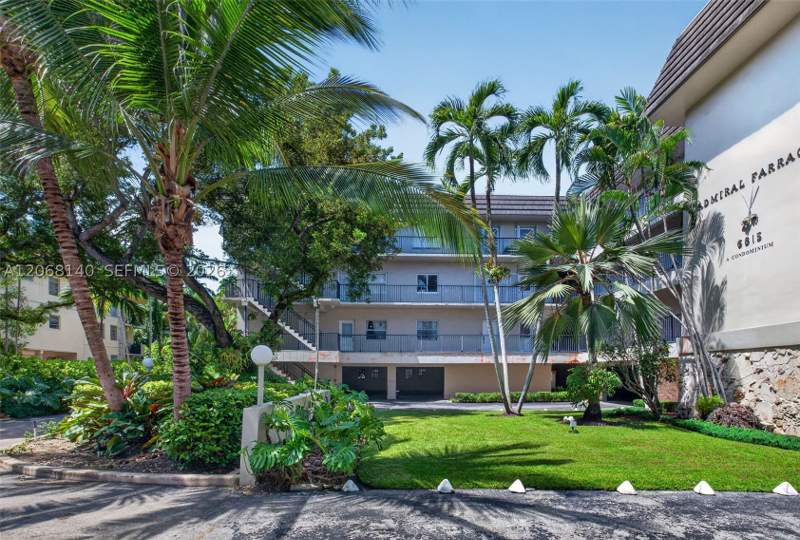 2 bedroom Condominium at 6815 Edgewater Dr 301, Admiral Farragut Condo, Coral Gables — photo 5