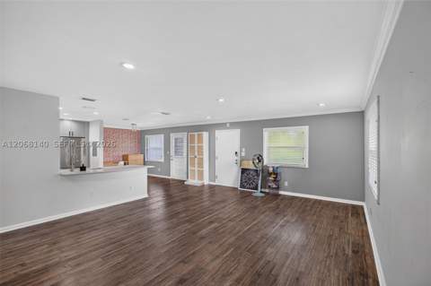 6815 Edgewater Dr 301, Coral Gables FL - photo 8 of 38