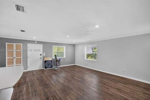 6815 Edgewater Dr 301, Coral Gables FL - photo 9 of 38