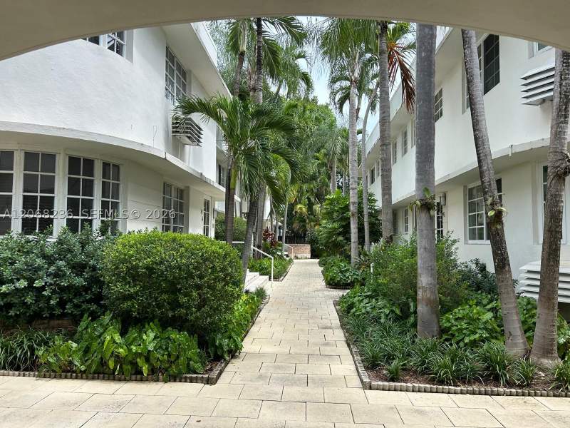 1 bedroom Condominium at 1605 Lenox Ave 1605-3, Lincoln Road Villas Condo, Miami Beach — photo 2