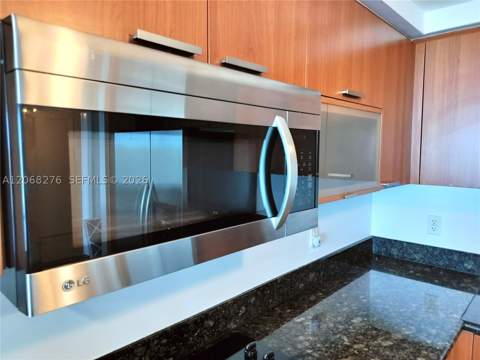 14951 Royal Oaks Ln 1006, North Miami FL - photo 8 of 36