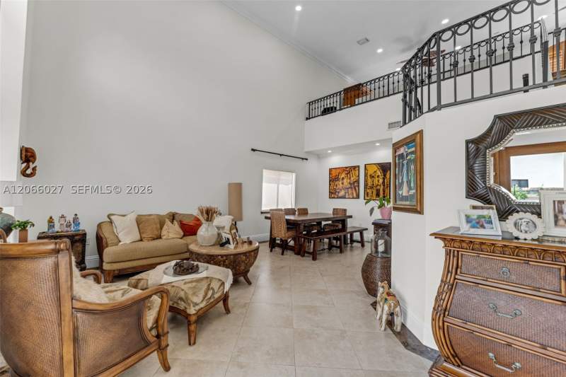 4 bedroom SingleFamilyResidence at 14380 SW 36th St, J G Heads Farms, Miami — photo 5