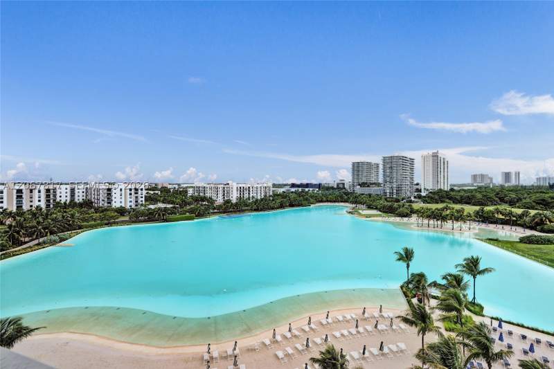 3 bedroom Condominium at 2411 Laguna Cir 1805, One Park Tower, North Miami — photo 5
