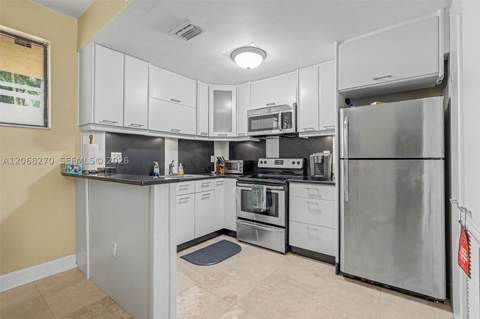 2400 Brickell Ave 107D, Miami FL - photo 9 of 29