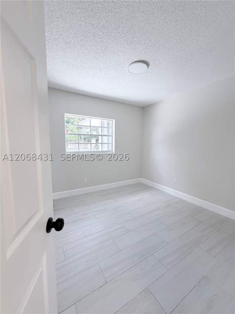4492 NW 180th St, Miami Gardens FL - photo 14 of 34
