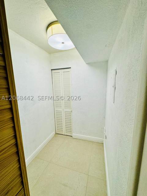 6812 Brookline Dr 6812, Hialeah FL - photo 9 of 21