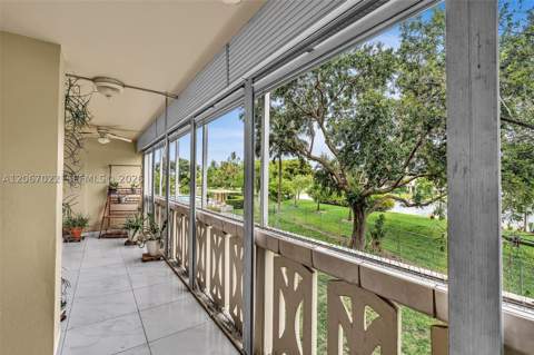 800 NE 195th St 220, Miami FL - photo 10 of 64