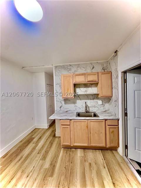 1318 NW 34th St, Miami FL - photo 19 of 24