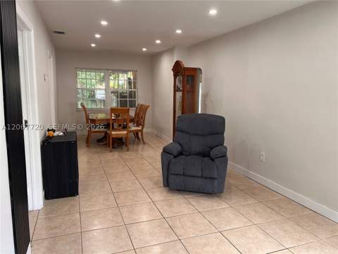 1318 NW 34th St, Miami FL - photo 9 of 24