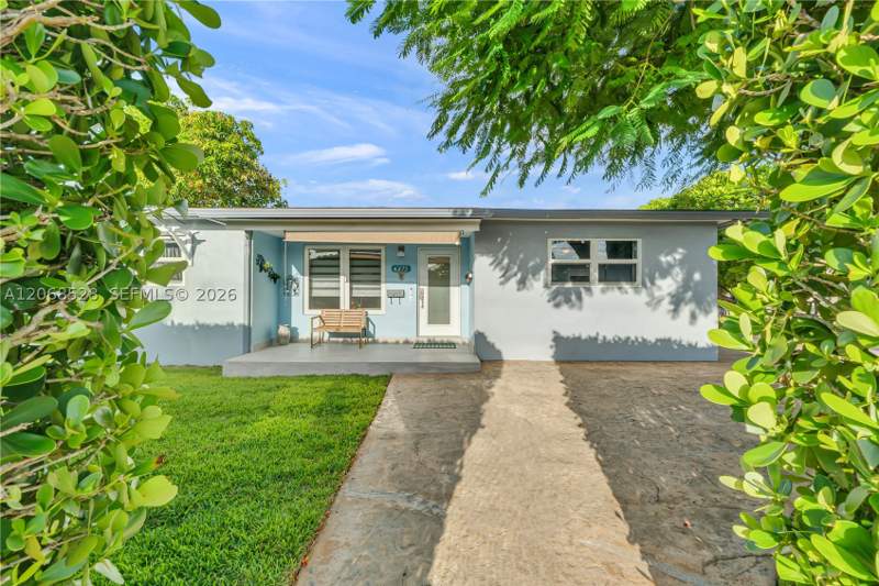 3 bedroom SingleFamilyResidence at 4275 SW 87th Ave, Tropical Highlands, Miami — photo 3