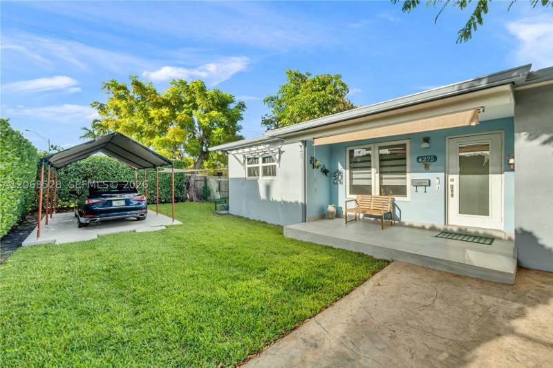 3 bedroom SingleFamilyResidence at 4275 SW 87th Ave, Tropical Highlands, Miami — photo 4