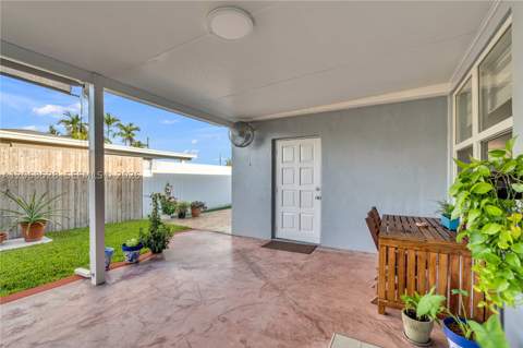 4275 SW 87th Ave, Miami FL - photo 6 of 43