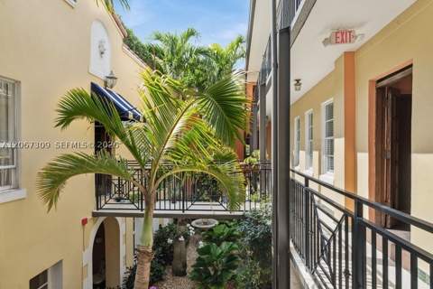 4812 Pine Tree Dr 206, Miami Beach FL - photo 20 of 33