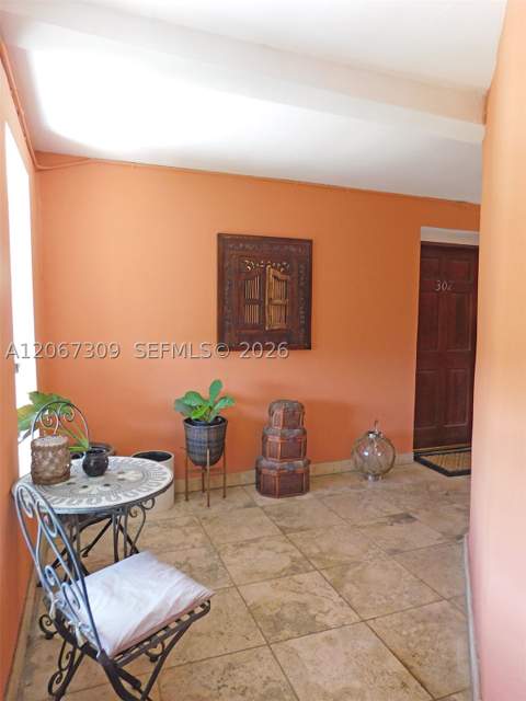 4812 Pine Tree Dr 206, Miami Beach FL - photo 23 of 33