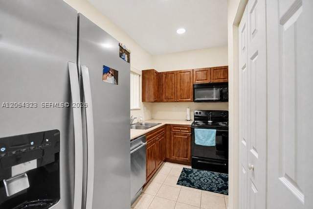 3 bedroom SingleFamilyResidence at 385 NE 31st Ave, Bimini At The Oasis, Homestead — photo 5
