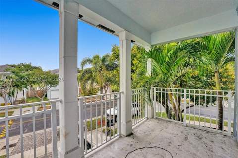 385 NE 31st Ave, Homestead FL - photo 8 of 12