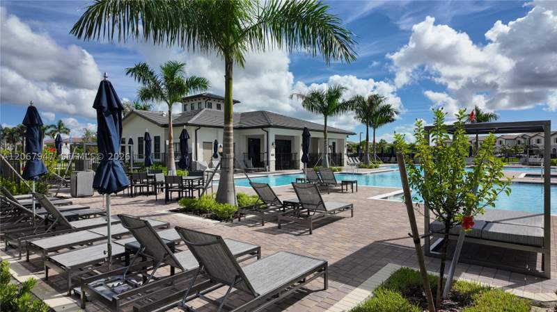3 bedroom Townhouse at 23442 SW 127th Pl, Kendall Assemblage South, Homestead — photo 2