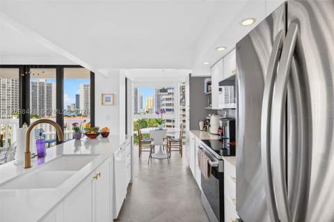 1000 Island Blvd 1204, Aventura FL - photo 14 of 50