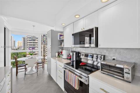 1000 Island Blvd 1204, Aventura FL - photo 15 of 50