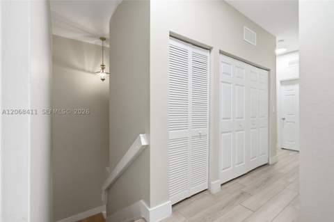 8906 SW 224th Ter, Cutler Bay FL - photo 15 of 38
