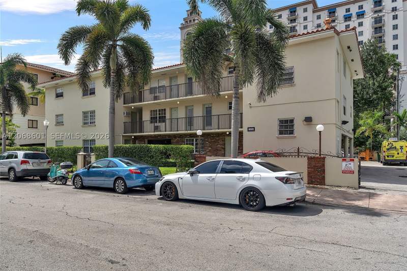 0 bedroom Condominium at 318 Majorca Ave 304, Bella Majorca Condo, Coral Gables — photo 2