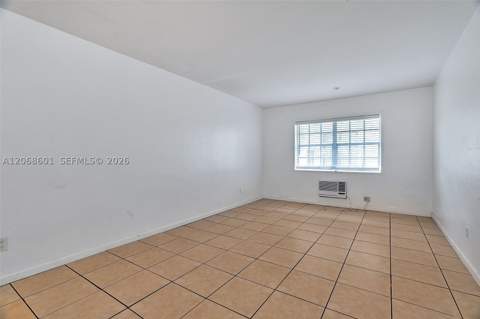 318 Majorca Ave 304, Coral Gables FL - photo 8 of 18