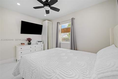 11120 SW 2nd St, Sweetwater FL - photo 10 of 22