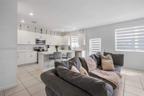 21189 SW 127th Ct, Miami FL - photo 6 of 47