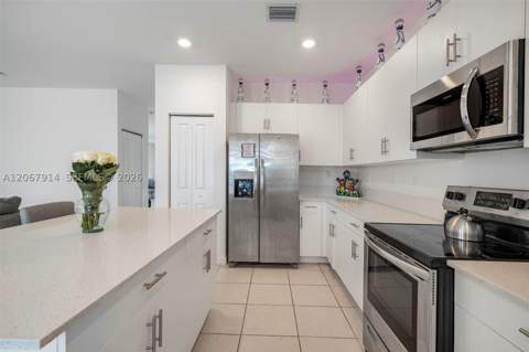 21189 SW 127th Ct, Miami FL - photo 9 of 47