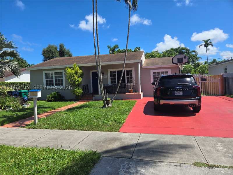3 bedroom SingleFamilyResidence at 6858 SW 39th St, Central Miami Pt 3, Miami — photo 1