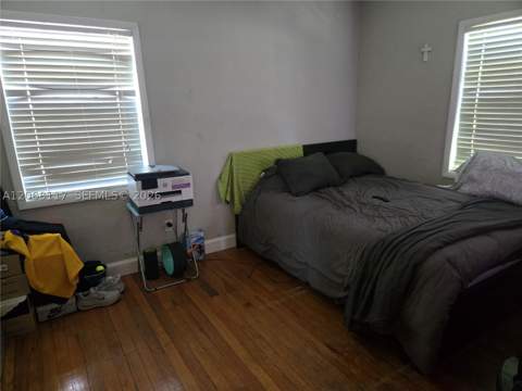6858 SW 39th St, Miami FL - photo 11 of 17