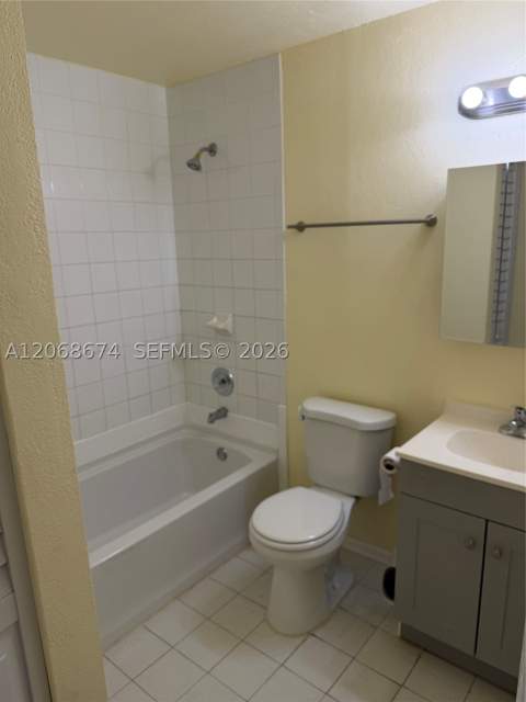 70 SW 14th Ter, Homestead FL - photo 6 of 14