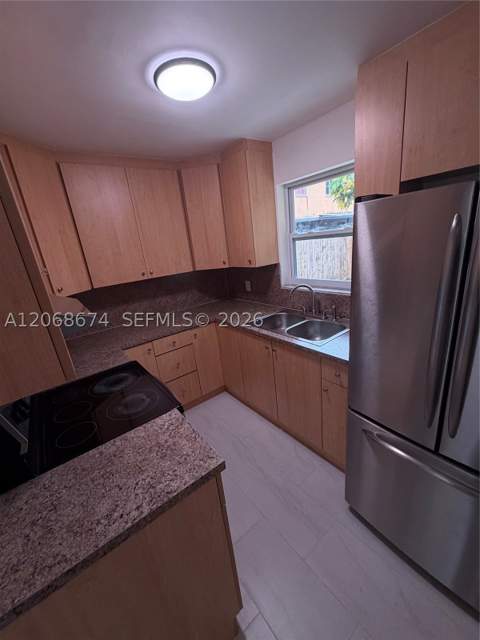 70 SW 14th Ter, Homestead FL - photo 8 of 14