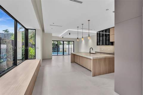 2220 SW 14th St, Miami FL - photo 12 of 36