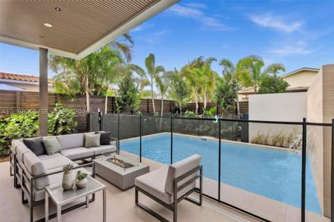 2220 SW 14th St, Miami FL - photo 14 of 36