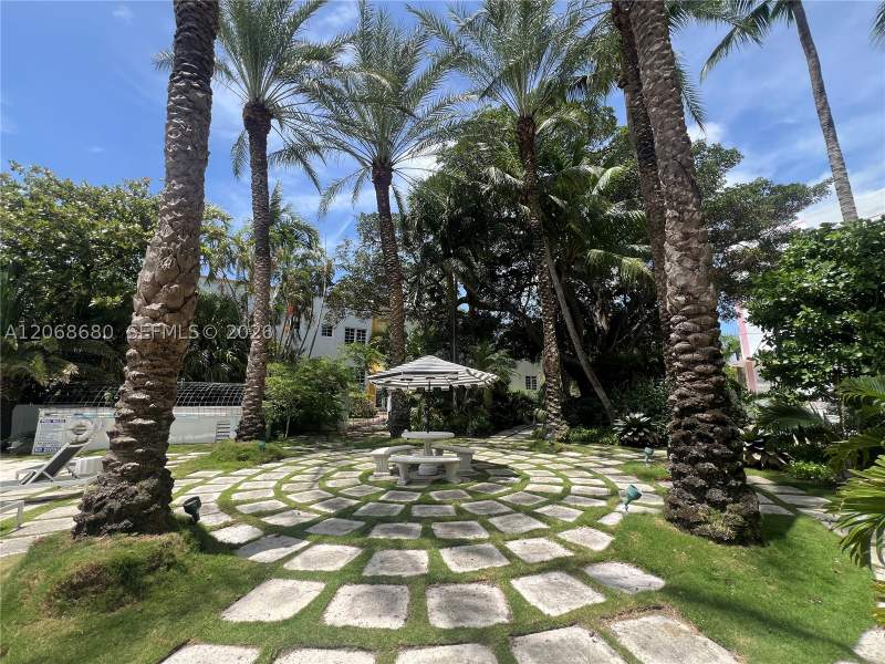 0 bedroom Condominium at 2421 Lake Pancoast Dr 4D, Helen Mar Condo, Miami Beach — photo 4