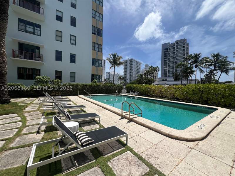 0 bedroom Condominium at 2421 Lake Pancoast Dr 4D, Helen Mar Condo, Miami Beach — photo 5
