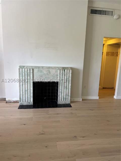 2421 Lake Pancoast Dr 4D, Miami Beach FL - photo 6 of 15