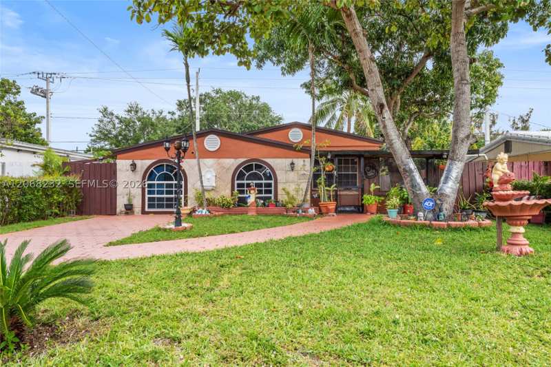 3 bedroom SingleFamilyResidence at 1223 NE 182nd St, Fulford By The Sea Rev Pl, North Miami Beach — photo 1