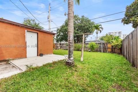 1223 NE 182nd St, North Miami Beach FL - photo 18 of 18