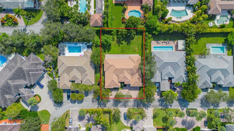 4 bedroom SingleFamilyResidence at 9424 SW 123rd Ter, Oak Ridge Falls Third Add, Miami — photo 3