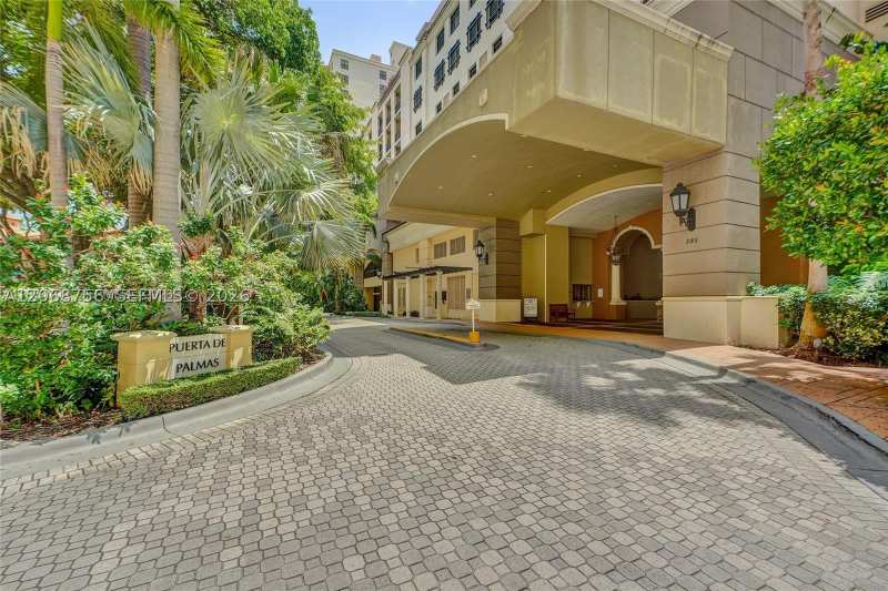3 bedroom Condominium at 888 S Douglas Rd 304, Puerta De Palmas Condo, Coral Gables — photo 1