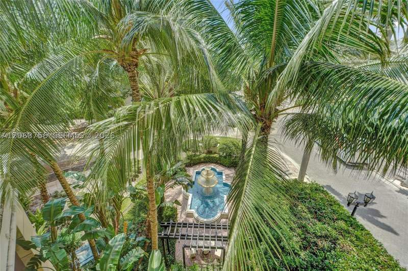 3 bedroom Condominium at 888 S Douglas Rd 304, Puerta De Palmas Condo, Coral Gables — photo 2