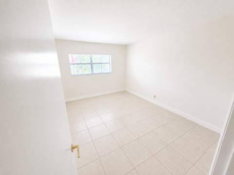 6705 N Kendall Drive 307, Pinecrest FL - photo 17 of 24