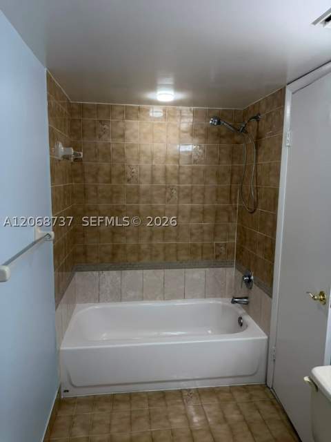11780 SW 18th St 215-2, Miami FL - photo 7 of 32