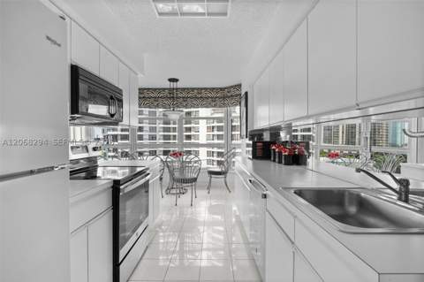 19101 NE 36th Ct 807, Aventura FL - photo 10 of 24